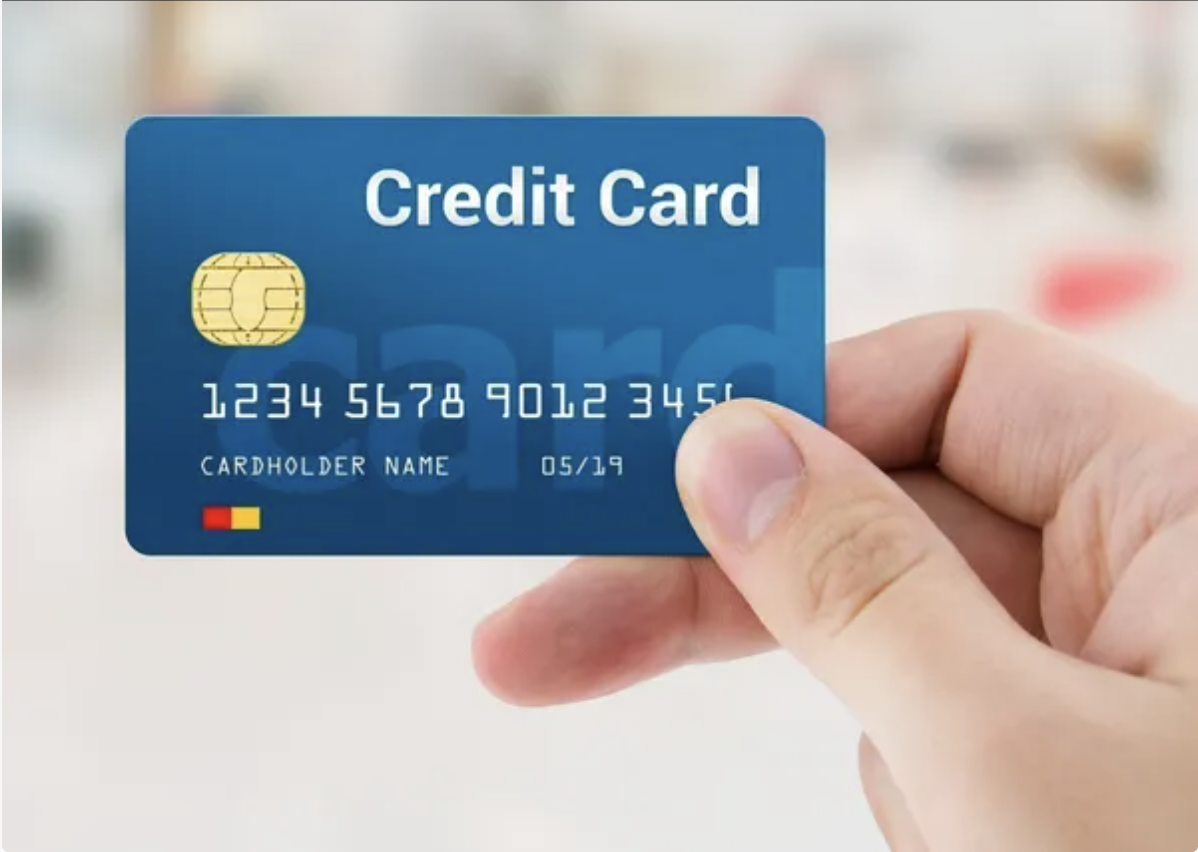 Diferenta dintre cardul de credit si cel de debit cand vine vorba de inchirierea auto - Inchirieri auto - wlc.ro